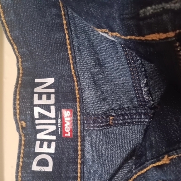 Blue Skorts with Denim Look and Classic Stitching - Picture 5 of 5